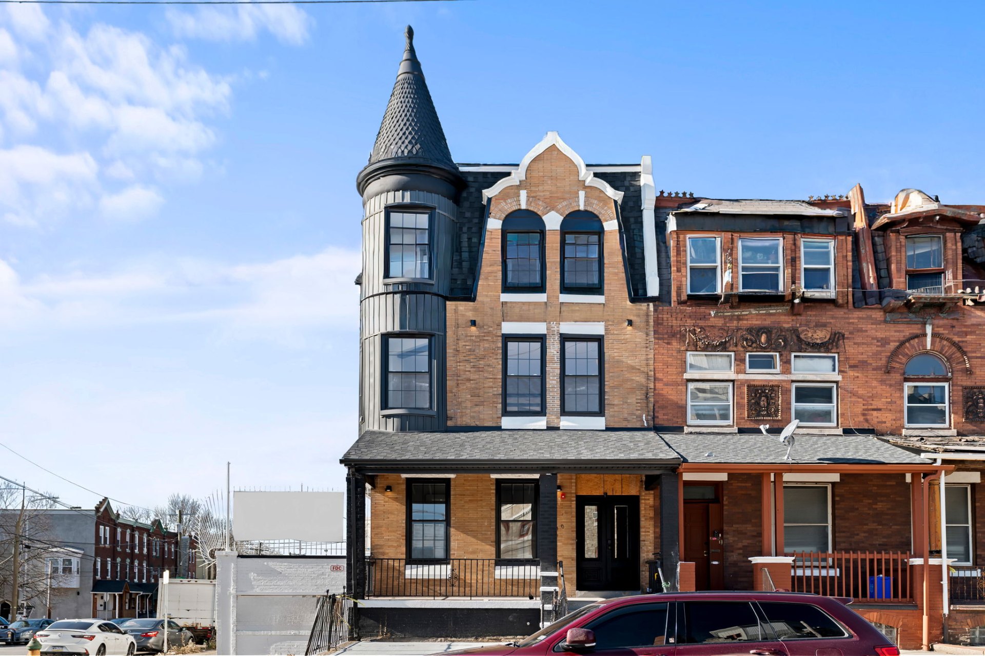 Turret rowhouse, daytime exterior
